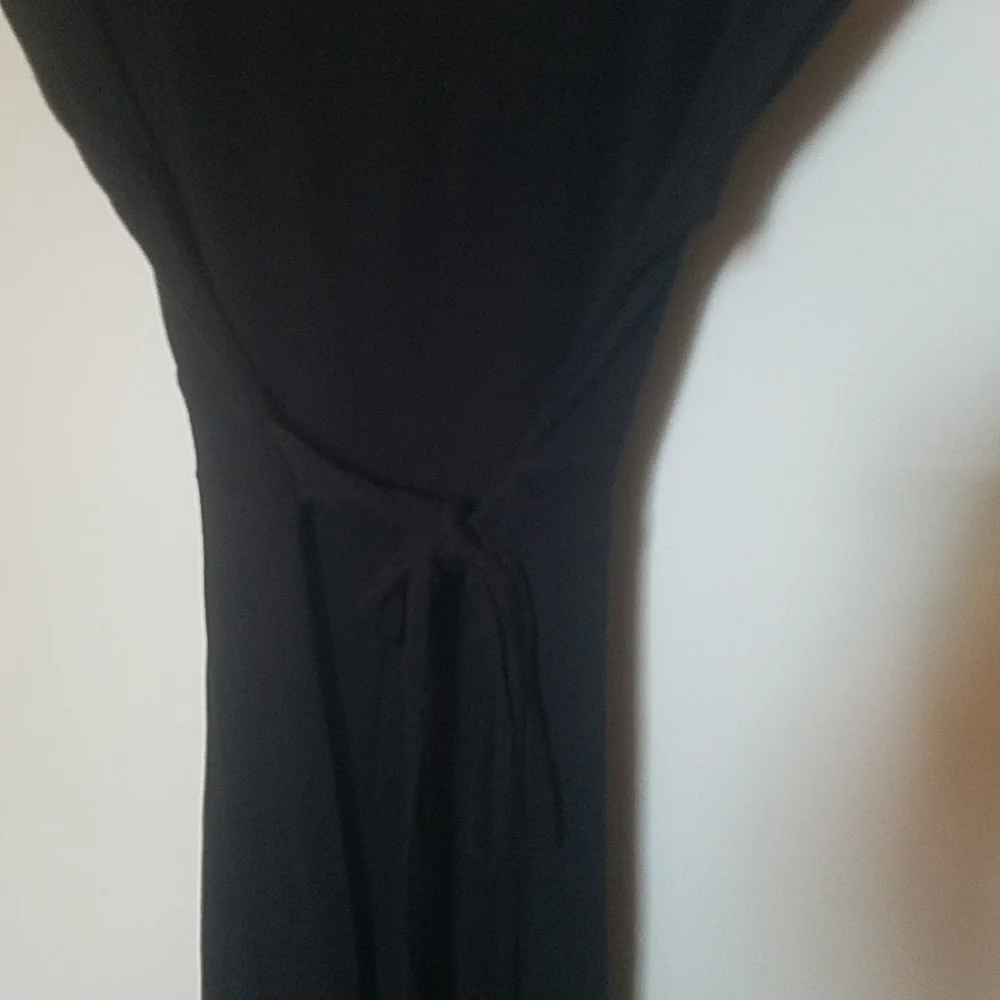 BLACK DRESS - Picture 5 of 6
